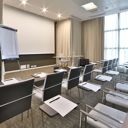 Hotel Western Premier Chc Airport Janov